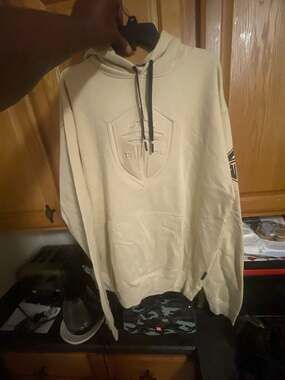 Stadium Essentials Seattle Storm Debossed Natural Hoodie Size Large